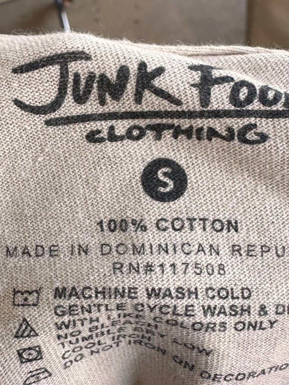 Women's The Who 1965 Tour Flea Market Crop Tee - Picture 3 of 4